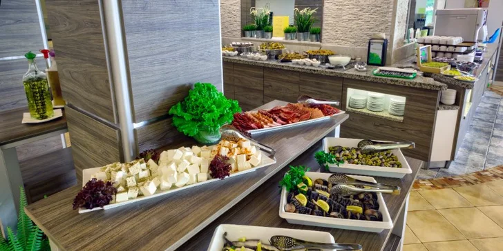 Zlaté Písky: dovolená ve 4* hotelu s polopenzí nebo all inclusive i vstupem do bazénu