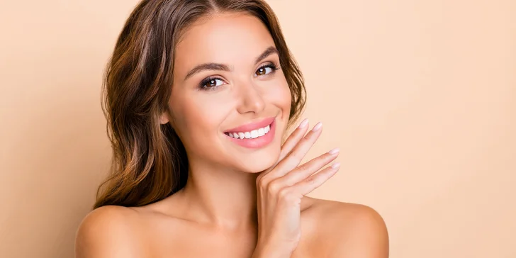 Dárkový voucher v hodnotě 1000-3000 Kč: kosmetika, masáže, solárium i permanentní make-up