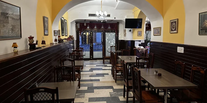 Voucher do indické restaurace na 400 Kč: masové i vege chody, polévky, jemné či pálivé omáčky