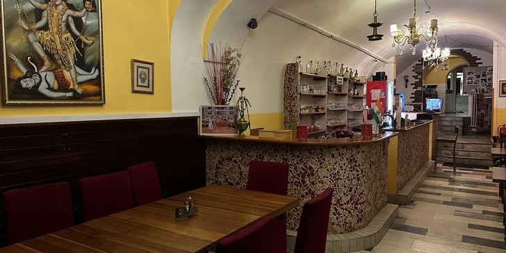 Voucher do indické restaurace na 400 Kč: masové i vege chody, polévky, jemné či pálivé omáčky