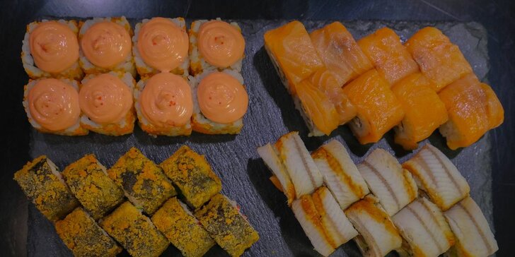 Degustační sushi set: 48 vymazlených rolek s lososem i úhořem v centru Prahy