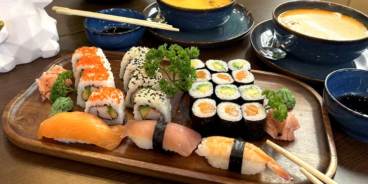 Chuť exotiky: Pad Thai nebo sushi menu pro jednoho i pro dva