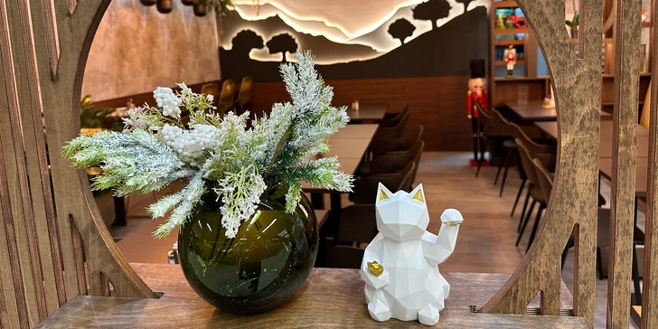 Chuť exotiky: Pad Thai nebo sushi menu pro jednoho i pro dva
