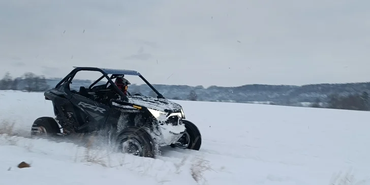 Jízda na přírodním okruhu: 15–60 min. řízení terénní buggy či spolujízdy v dakarské