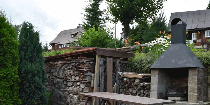 Pobyt v Kořenově na rozhraní Jizerských hor a Krkonoš: rodinný hotel se snídaní či polopenzí