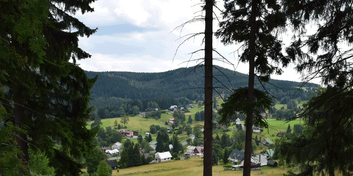 Pobyt v Kořenově na rozhraní Jizerských hor a Krkonoš: rodinný hotel se snídaní či polopenzí