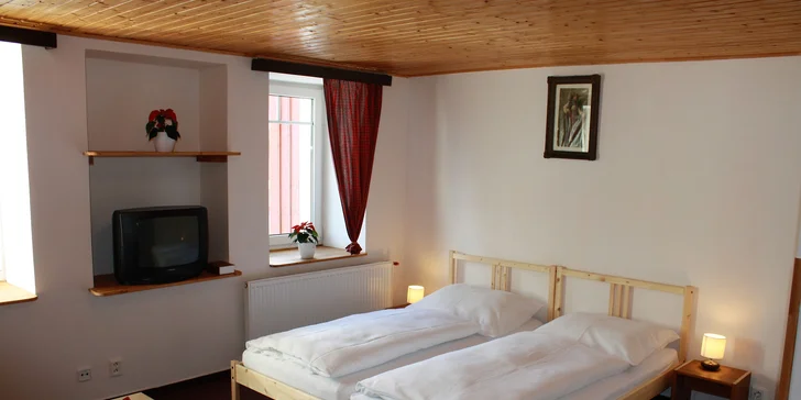 Pobyt v Kořenově na rozhraní Jizerských hor a Krkonoš: rodinný hotel se snídaní či polopenzí