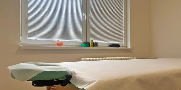 Úleva od bolestí i stresu formou masáže či kinesiotapingu: 60-120min. masáže dle výběru
