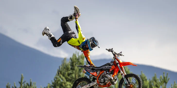 Tandem backflip s Petrem Pilátem: příprava, zapůjčení vybavení i video