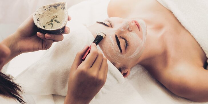 Základní či relaxační kosmetické ošetření pleti vč. masáže v salonu Filashes