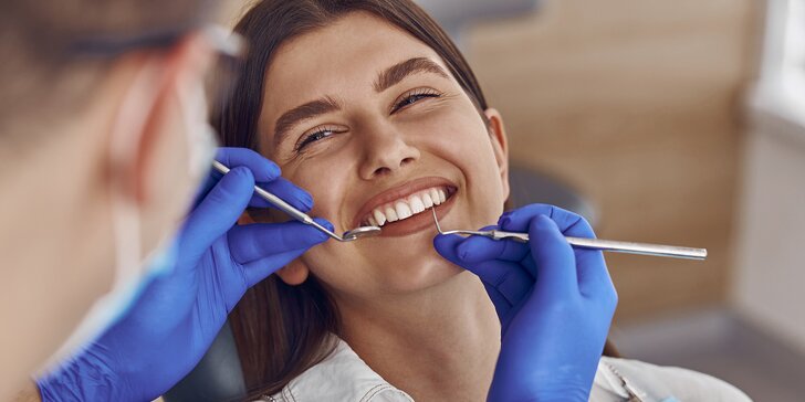 Pro krásný úsměv: dentální hygiena vč. vyšetření i čištění metodou Air Flow