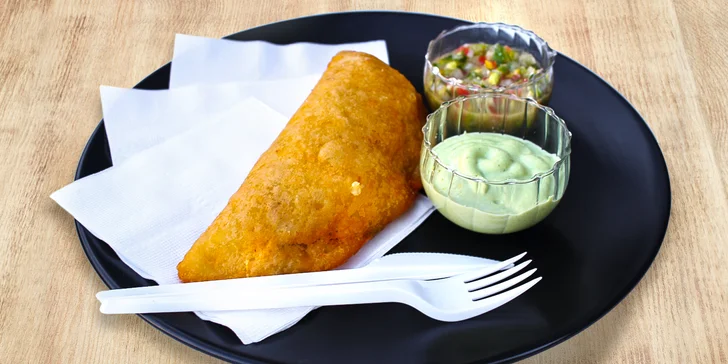 Chutě Jižní Ameriky: taštičky empanadas se salsou nebo placky patacones s masem i pro vegetariány