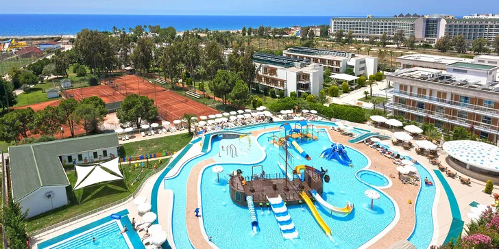 Dovolená v Turecku: 7 nocí v 5* hotelu Club Kastalia, ultra all inclusive, let i dětský klub Čedog