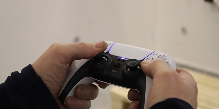 Utečte realitě: PlayStation 5 i virtuální realita, jedna hodina hraní pro jednoho až dva hráče