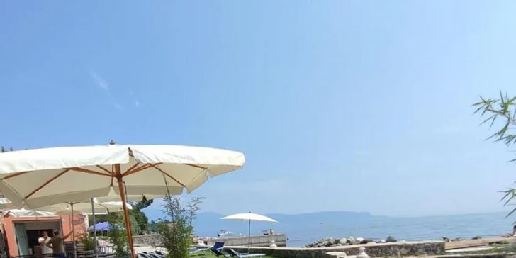 Dovolená pro pár i rodinu na břehu Lago di Garda: snídaně, wellness i kola