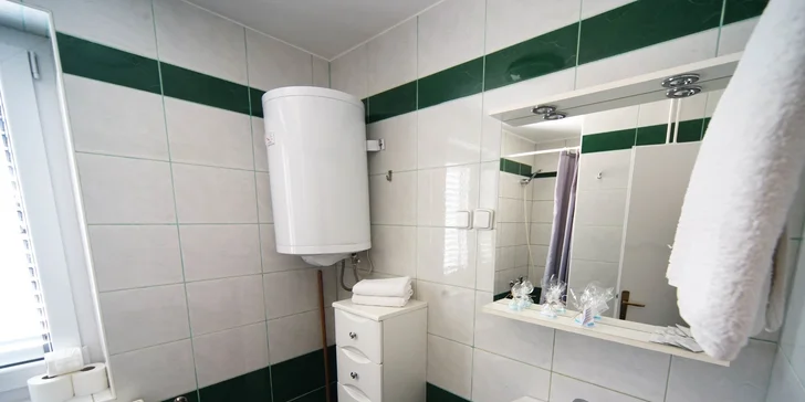 Dovolená na Istrii: pokoj či apartmán, bazén a 350 m na pláž