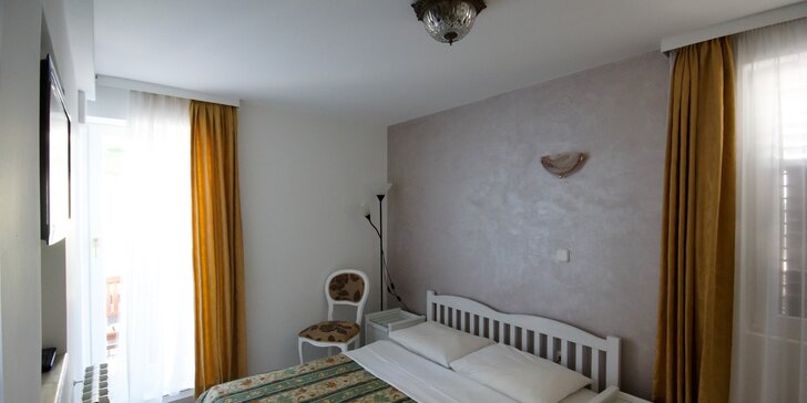 Dovolená na Istrii: pokoj či apartmán, bazén a 350 m na pláž