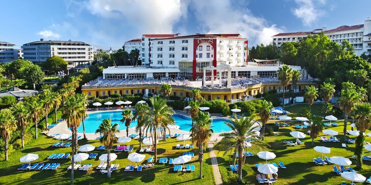 Dovolená v Turecku: 7 nocí v 5* hotelu Cesars Side s bazény, ultra all inclusive, dopravou