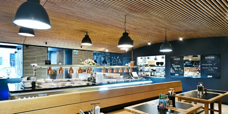 Sushi v Bali Bali u metra Křižíkova: maki, nigiri, california i losos, sety s 8 až 40 ks