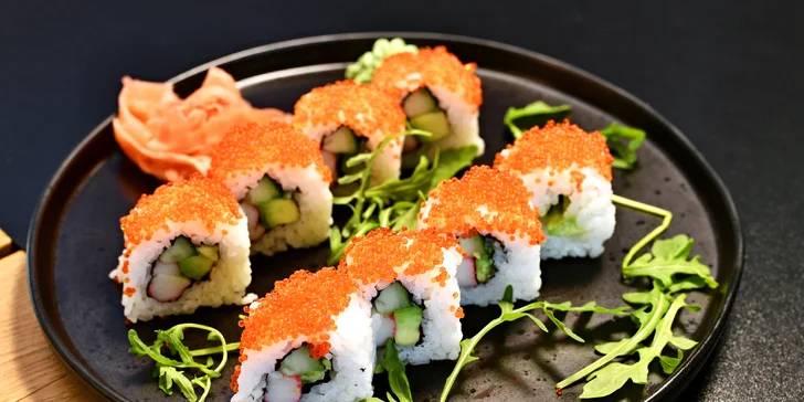 Sushi v novém podniku u metra Křižíkova: maki, nigiri, california i losos, sety s 8 až 40 ks