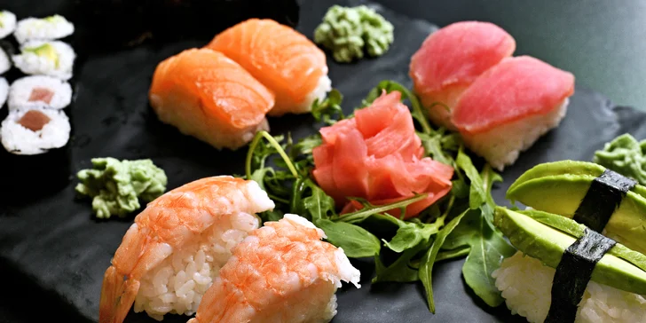 Sushi v novém podniku u metra Křižíkova: maki, nigiri, california i losos, sety s 8 až 40 ks