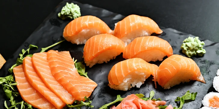 Sushi v Bali Bali u metra Křižíkova: maki, nigiri, california i losos, sety s 8 až 40 ks