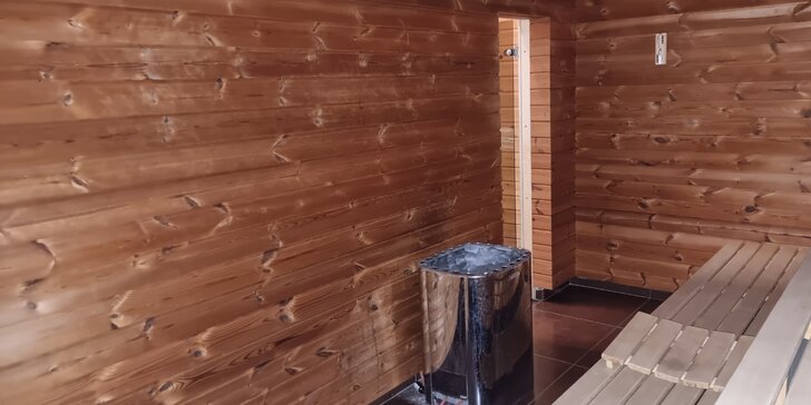 90–180min. vstup do privátního wellness: vířivka i sauna až pro 8 osob