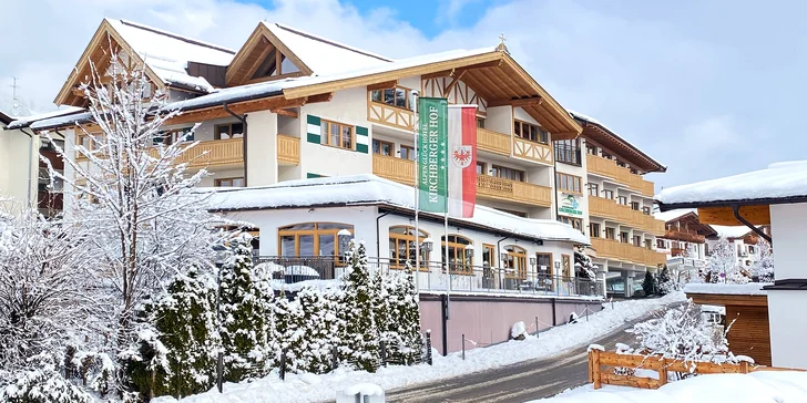 Kitzbühelské Alpy: ubytování s polopenzí a neomezeným wellness v srdci Kirchbergu