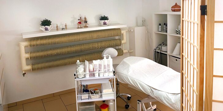 Relaxační balíček pro ženy: uvolňující masáž zad a šíje i kosmetika s čištěním, maskou a sérem