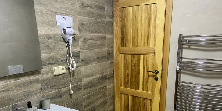 Pobyt se stravováním a hodinou privátního wellness ve středních Čechách