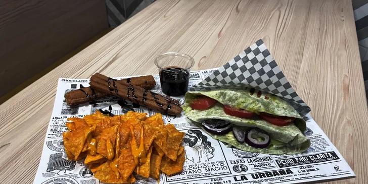 Tortila menu dle výběru, hovězí burger a příloha či mega taška s bagetami i toastem