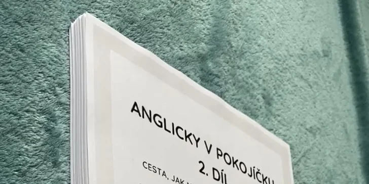 Roční přístup do učebnice angličtiny pro domácí doučování dětí: lekce na klíč, písničky, fráze