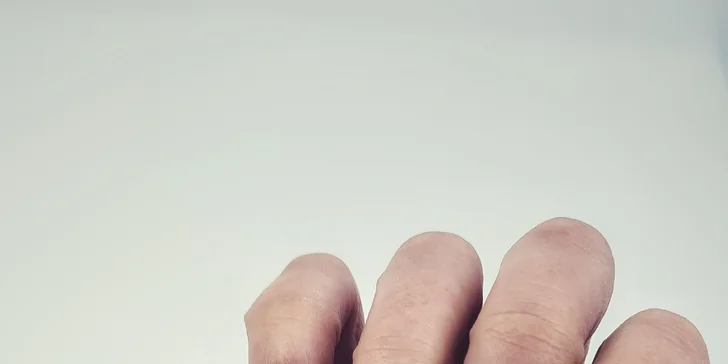 Manikúra a parafínový zábal, UV gel, P-Shine, gel lak i IBX ošetření nehtů