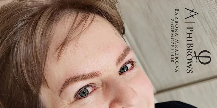 Microblading obočí: přirozený permanentní make-up metodou vláskování a oční linky se stínem