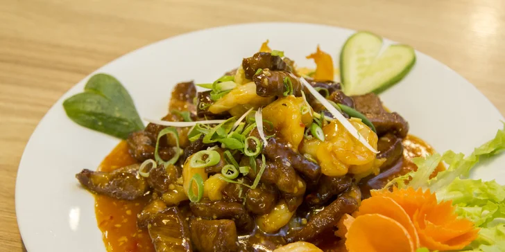Pestré sushi sety v centru Brna: 34 a 46 kousků nebo 28 ks a teplé jídlo