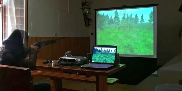 Střelba na projekční střelnici až pro 4 osoby: 60 nebo 90 min.