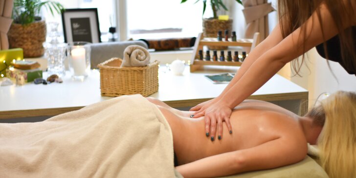 30–60min. masáž dle výběru s lázní na nohy: záda, obličej, nohy, lávové kameny nebo aromaterapie