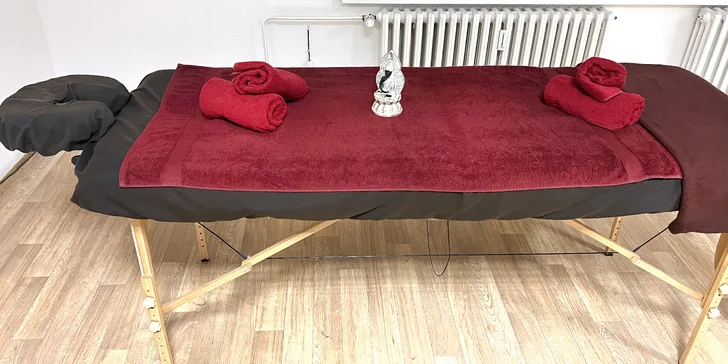 Permanentka na tři hodinové masáže podle výběru ze 6 druhů