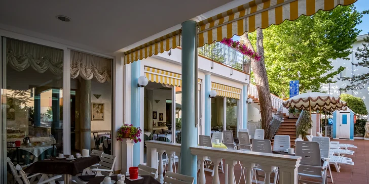 Dovolená v italském Rimini: hotel u moře, s polopenzí, bazénem a vířivkou