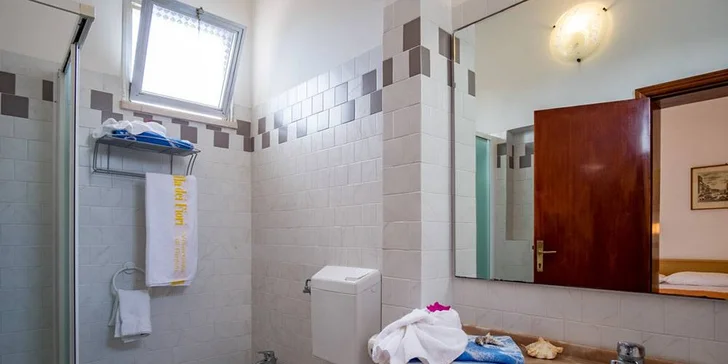 Dovolená v italském Rimini: hotel u moře, s polopenzí, bazénem a vířivkou