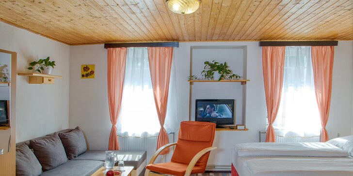 Pobyt v Kořenově na rozhraní Jizerských hor a Krkonoš: rodinný hotel se snídaní či polopenzí