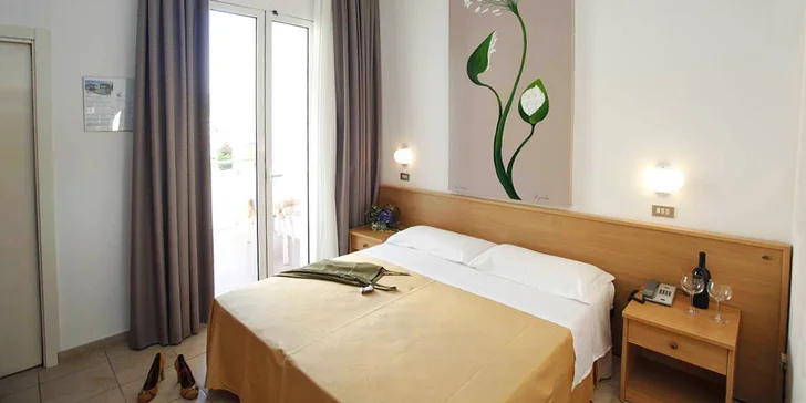 Dovolená v italském Rimini: hotel u moře, s polopenzí, bazénem a vířivkou
