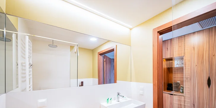 4* hotel v Kolobřehu blízko moře: polopenze, neomezený wellness a herny pro děti