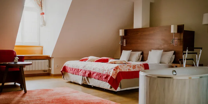 Luxusní pobyt na zámku v polských Krkonoších se snídaní a neomezeným wellness