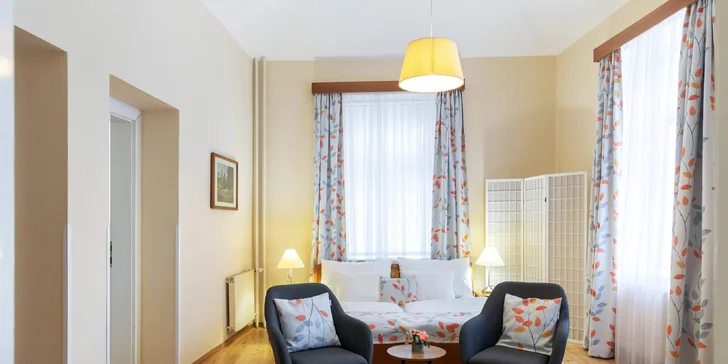 Královské Vinohrady až pro 5 osob: moderní apartmán s kuchyňkou a snídaně