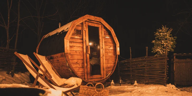 Pobyt mezi zvířátky na ranči: karavan, chatka či maringotka, mini zoo, koně a možnost snídaní