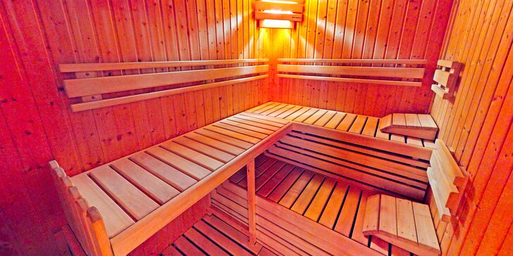 Pobyt v Terchové na skok od Jánošíkových dier a Vrátne doliny: snídaně a 90 minut ve finské sauně
