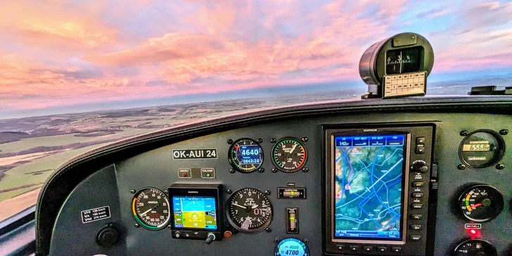 Staňte se na chvíli pilotem: až 40 min. řízení sportovního letounu