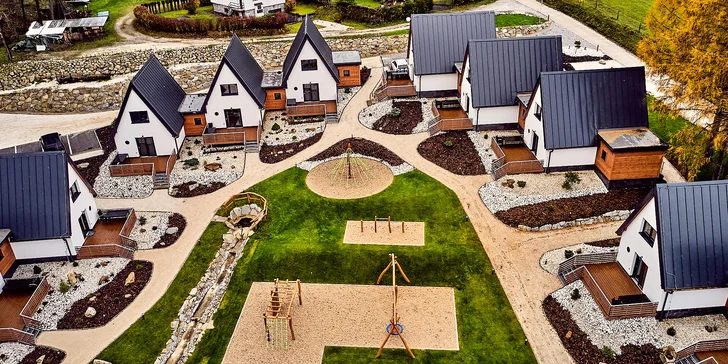 Pobyt v Jeseníkách: moderní vybavená chatka, sauna i vířivý sud pro 4 osoby