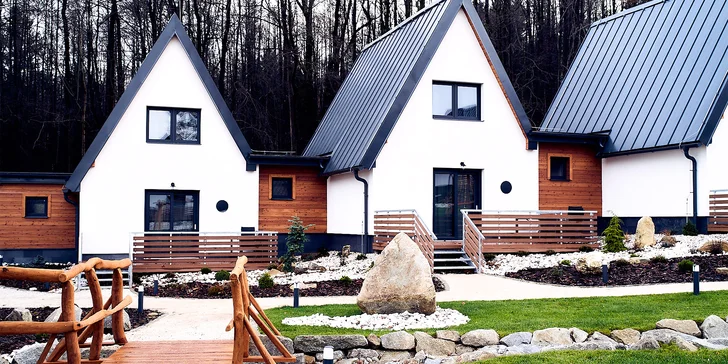 Pobyt v Jeseníkách: moderní vybavená chatka, sauna i vířivý sud pro 4 osoby